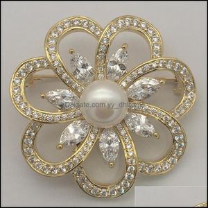 ￉pingles, broches bijoux en gros style s￩duisant de style Autriche zircon incrustation fleur fw broche narqu￩e de perle blanche
