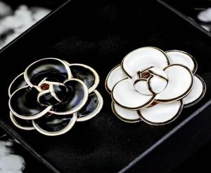Pins broches Koreaanse hoogwaardige luxe camellia big bloemen broche pins vrouw boutonniere cadeau sieraden5990608