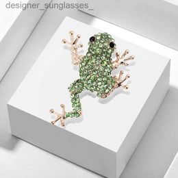 Pins Broches De luxe complet strass grenouille broches pour femmes unisexe fête cadeaux de mariage dessin animé Animal broche broches bijoux DropshippingL231117