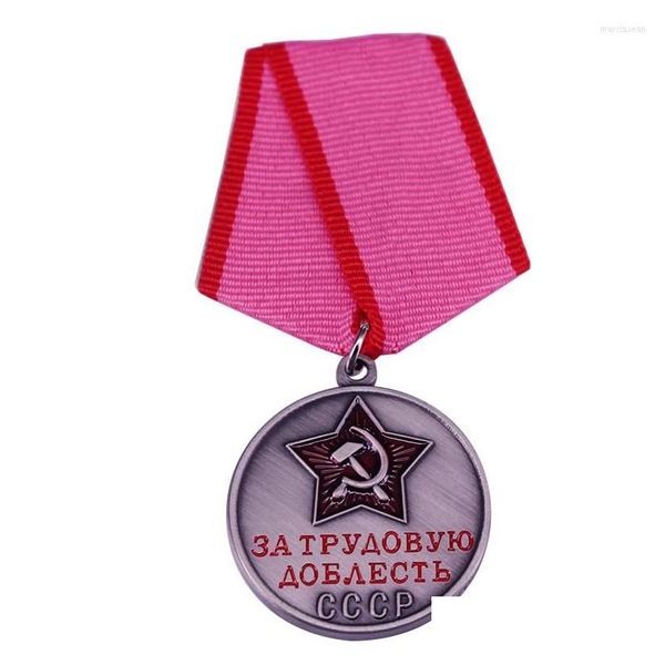 Broches broches médaille pour la valeur du travail soviétique russe urss émail Badge Cccp retraité honneur livraison directe bijoux Dhqis