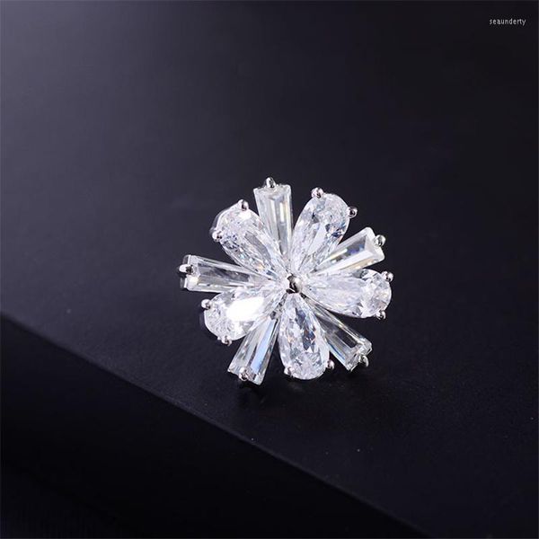 Alfileres Broches Mini Cubic Zirconia Crystal Snowflake para Mujer Solapa Pin Bolsas Bijoux Accesorios Joyería de Navidad de Lujo Mujer Broche Seau22