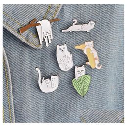 Pinnen, broches nieuwe dieren cartoon email Grappige luie katten met banaanontwerp broche pins knop raapel cor badge voor vrouwen mannen kind fa dhcwh