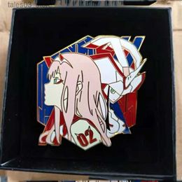 Pins Broches NIEUWE Darling in the FranXX Zero Two Anime Spray Paint Metal Badge Cosplay Emaille Reversspeldjes Anime Badges Broche Tas Souvenir Gift Q231107