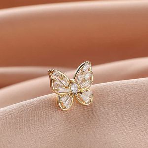 Broches Broches SHMIK Exqusite Strass Brillant Arc Fleur Emblème Pin Femmes Petit Design Cristal Vêtements Manteau Poitrine Épingle Épinglette G220523