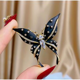 Broches Broches SUYU Vintage Broche Papillon Noir Avec Légèrement Incrusté Zircone Cubique Insecte Vêtements Accessoires 230621