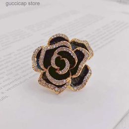 Broches broches Vintage noir Rose broche pour dames de luxe Zircon collier accessoires cadeau bijoux en gros Y240329