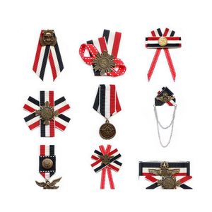 Pins Broches Vintage Bow Gold Badge Pins Rayé Tissu Bowknot Cravate Cravate Pin Pretied British Broche Broche Broches Femmes Drop D Otjca