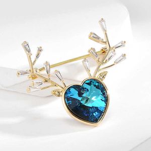 Alfinetes broches femininos elegantes cervos azuis em forma de coração adequados para mulheres broche de liga de ouro de luxo alfinete de segurança G230529