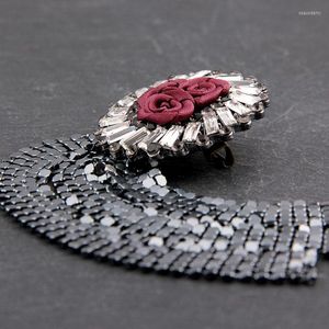 Pinnen broches vrouwen vintage rode lint rozenbloem cz strass cirkel lange glanzende ronde pailletten kwast broche pin sieraden accessoire seu22