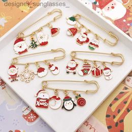 Pins Broches XEDZ Kerstcollectie Broche Kerstman Sneeuw Sok Pinguïn Maan Hanger Mode Pins Kerst Sieraden Accessoires GiftL231117