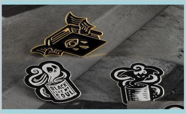 Broches bijoux chauve-souris mauvais œil livre comme mon âme tasse drôle café citation noir Punk broches Badges livraison directe 2021 5Cg804730240