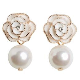 Pins naalden ontwerper imiteert Pearl Camellia charme hanger oorbellen G220523