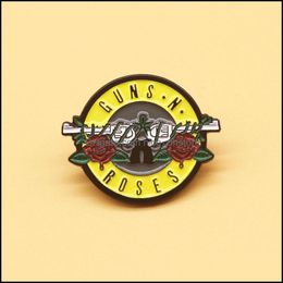 PinsBroches Sieraden Guns Nroses Emaille Pins Grappige Kunst Muziek Broche Mannen Vrouwen Mode Geschenken Film Novel Hoed Revers Slechte Dhe46