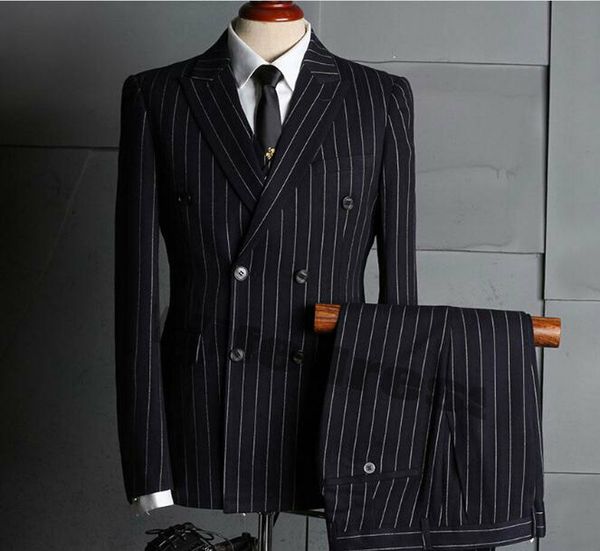 Pinstripe Groom Wear Slim Fit Double Breasted Peaked Revers Mens Business Formal Prom Tuxedos Best Man Blazer Suit (Veste + Pantalon)