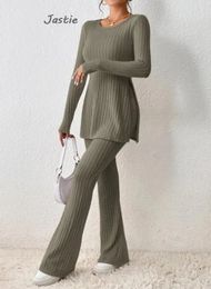 Pit Stripe Knit Flare Pant set mince T-shirt à manches longues T-shirts Twirts Two Piece pour femmes Solide simple Swirt Taphirt à la maison 231221