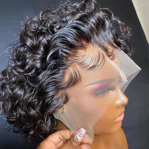 Pixie Wig Lace Front Human Hoils Short Brésilien Brésilien 13x1 Perruques coupées transparentes pour les femmes noires