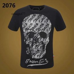 Hombres lisos NUEVO Diseñador Philipps Pleins ESTILO Diseñador Hombres Camisetas de diseñador Phillip Phillip Diseñador PP Calavera Diamante Manga corta Dólar Marrón Be 516