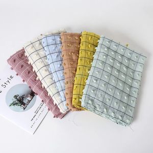 Écharpe en coton à rayures unies Pom Pom Châles Hijabs à carreaux de grande taille Wraps de tête de mode musulmane de haute qualité