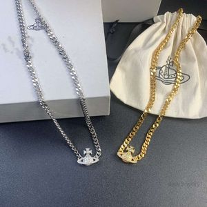 Collier Planet Satellite Collier de créateur pour femme VivienenWestwoods Bijoux de luxe Collier Viviane Westwood Collier chaîne magnétique Queen Saturn Cubain