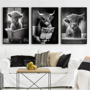 Planters schattige en grappige poster koe op een toilet canvas schilderen bubbelbad en wijn afdrukken zwart en witte muur kunst thuis badkamer decor