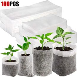 Macetas Pots 100 piezas de bolsas de vivero de semillas biodegradables fabricadas telas no tejidas para el trasplante de plantas Cultivo de flores Supplio horticulturalq240517