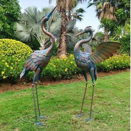 Planteurs Pots 2 pièces / sac Jardin Metal Crane Statue Decoration Courtyard Pape Pond Bird Art Outdoor Standing Iron Egret Sculpture 83 / 94CM Q240429