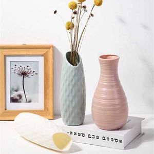 Macetas para el hogar, macetas de plástico simples, pequeñas y frescas, botella de almacenamiento para flores, decoración moderna para el hogar y la sala de estar, adornos