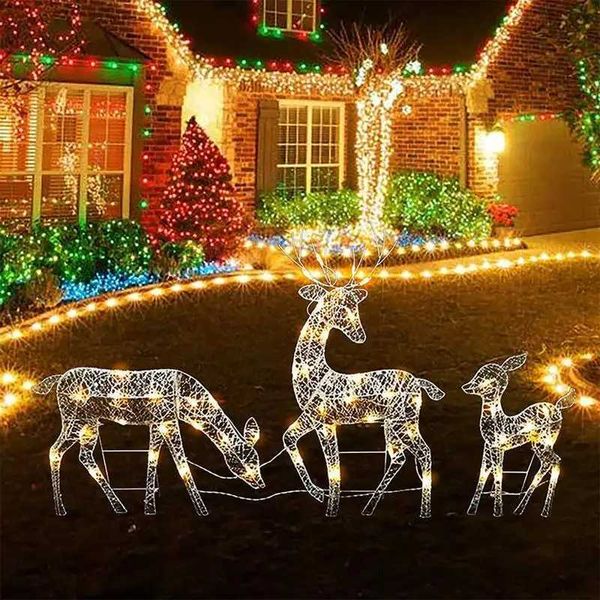 Planteurs Pots Décorations de Noël à cerfs éclairés Iron Art Flash Doe Reindeer LED Light Outdoor Garden Lawn Courtyard Decoration Q240429