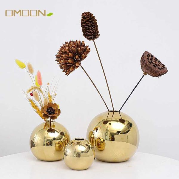 Planteurs POTS MINI VASE GOLD VASE Electroplated Ceramic Ball Flower Art Modern Art Pot Utilisé pour les cadeaux de décoration de salon et de bureau en salle Q240429