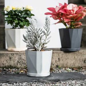 Planteurs Pots en plastique Pots de fleurs pour les plantes de fleurs intérieures et extérieures de grand diamètre