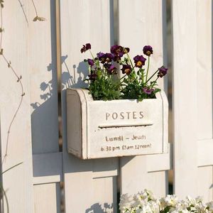 Planters potten vierkante mailbox bloemdoos witte retro stijl metaal ijzerproducten muur gemonteerd pot thuismeubilair binnenplaats tuindecoratie Q240429