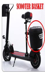 Plastic mand met stoffen voering en slot voor installatie van elektrische scooters aan de voor- of achterkant5633624