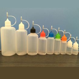 Botella de aguja de plástico para E-líquido con punta de tapa colorida Humo 5 ml 10 ml 15 ml 20 ml 30 ml Volumen Vacío Suave Translúcido PE Botellas cuentagotas Almacenamiento Accesorios para cigarrillos