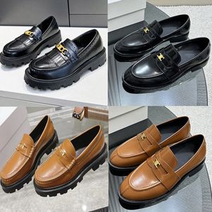 Plate-forme designer schoenen damesschoenen luxe schoenen metalen logo loafers gepolijste koeienhuid chaussure loafers comfortabele loafers dames sandalen beroemde designer dames