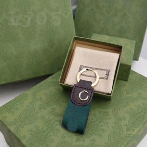 Plaqué or porte-clés lettre G designer porte-clés lanière rouge vert sangle unisexe sac breloques grâce cuir marron porte-clés portefeuille décoratif PJ055 C23