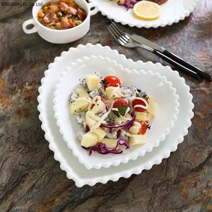 Assiettes de petit déjeuner en céramique, assiette Plate irrégulière nordique de 10 pouces, couleur Pure, bord de perle rond, bol en forme de cœur, accessoires de tournage