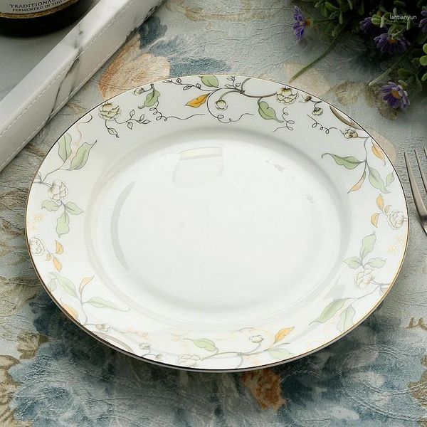 Assiettes 8 pouces Fine Os Chine Cake Plaque en céramique DÉCORATIVE BANGE LEAGE PEINTURE PORCELAINE BLANC PLIAGE PLIBLE DE PEUILLE