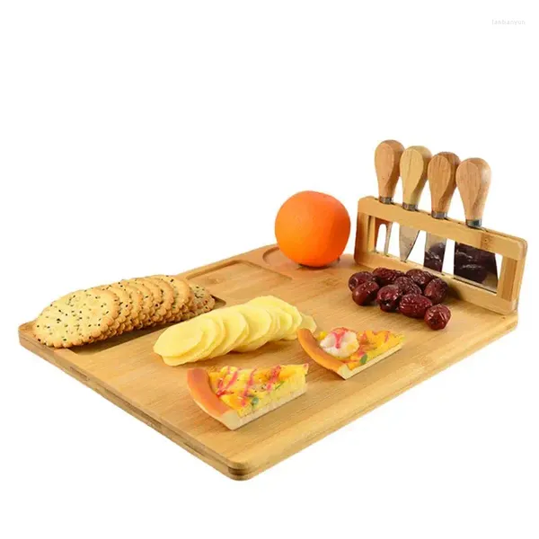 Assiettes plate-forme de planche à fromage plateau de service de service avec 4 coupeurs en acier inoxydable épais serveur en bois