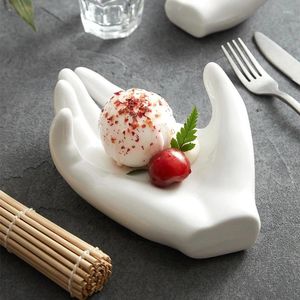Platen creatieve witte handvormige keramische els speciaal gevormde Chinese speciale club high-end restaurant dessert servies