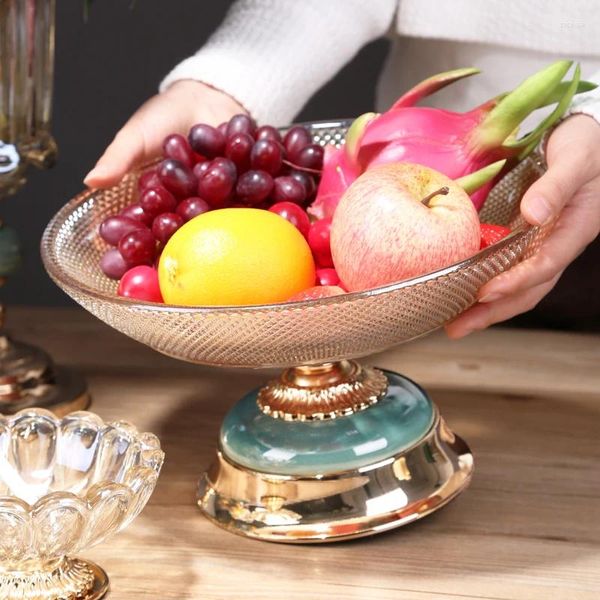 Platos Venta directa Luz nórdica Plato de fruta de vidrio de cerámica de lujo Mesa de té para la sala de estar decorada con refrigerios secos