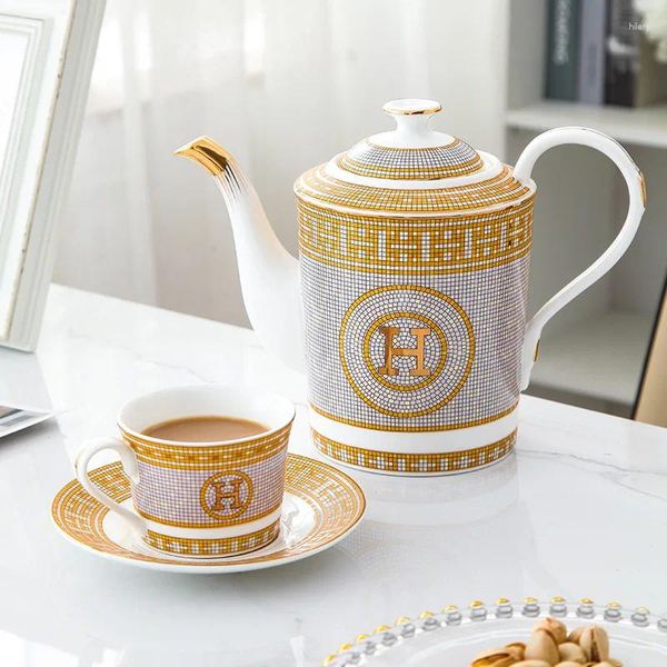 Assiettes style européen Phnom Penh Coffee Set Creative Afternoon Tea tasse Home Office Ceramic Water and Assiette