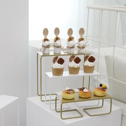 Assiettes Or Simple Gâteau Stand Échelle De Mariage Européenne Dessert Rack Fenêtre Présentoir Repas Froid Pause Thé Pâtisserie