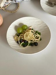 Assiettes rondes en céramique à Relief blanc de haute qualité, assiette occidentale pour salade de Restaurant de Style nordique, vaisselle de maison