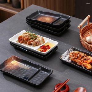 Assiettes Assiette de collation en céramique de style japonais avec plats de vinaigres Sushi Cuisine Double barbecue Assaisonnement Cold Table Volence