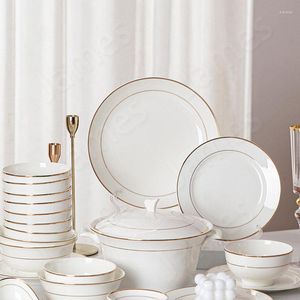 Borden moderne eenvoudige tabelgerei keramische luxe kom en bord biefstuk pastasalad dessert cake dinertafel brood afternoon tea set