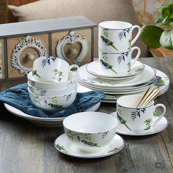 Assiettes en porcelaine, bol de riz perroquet, tasse et soucoupe, plateaux occidentaux peints à la main, vaisselle de dessin animé, plats à gâteaux 1 pièces