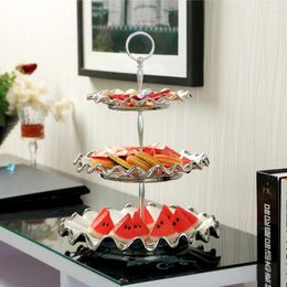 Assiettes Assiettes à fruits en porcelaine de qualité à trois niveaux, support à gâteaux décoratif en céramique, vaisselle de mariage pour festival et réunion de famille