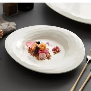 Platen wit water textuur Speciaal gevormd dinerbord keramische hoogwaardige el schalen thuis dessert onregelmatige bestek