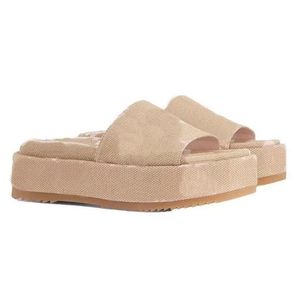 Platform Designer Home Schoenen Dames Slippers Casual Slides Dikke zool Rubberen instapstrandsandalen Eur35-44