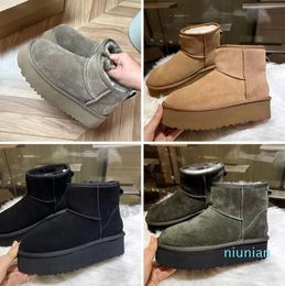 Plate-forme Designer femmes bottes fond épais fourrure bottes de neige marron noir Ultra Mini chaussons courts taille 35-42 chaussures d'hiver chaudes